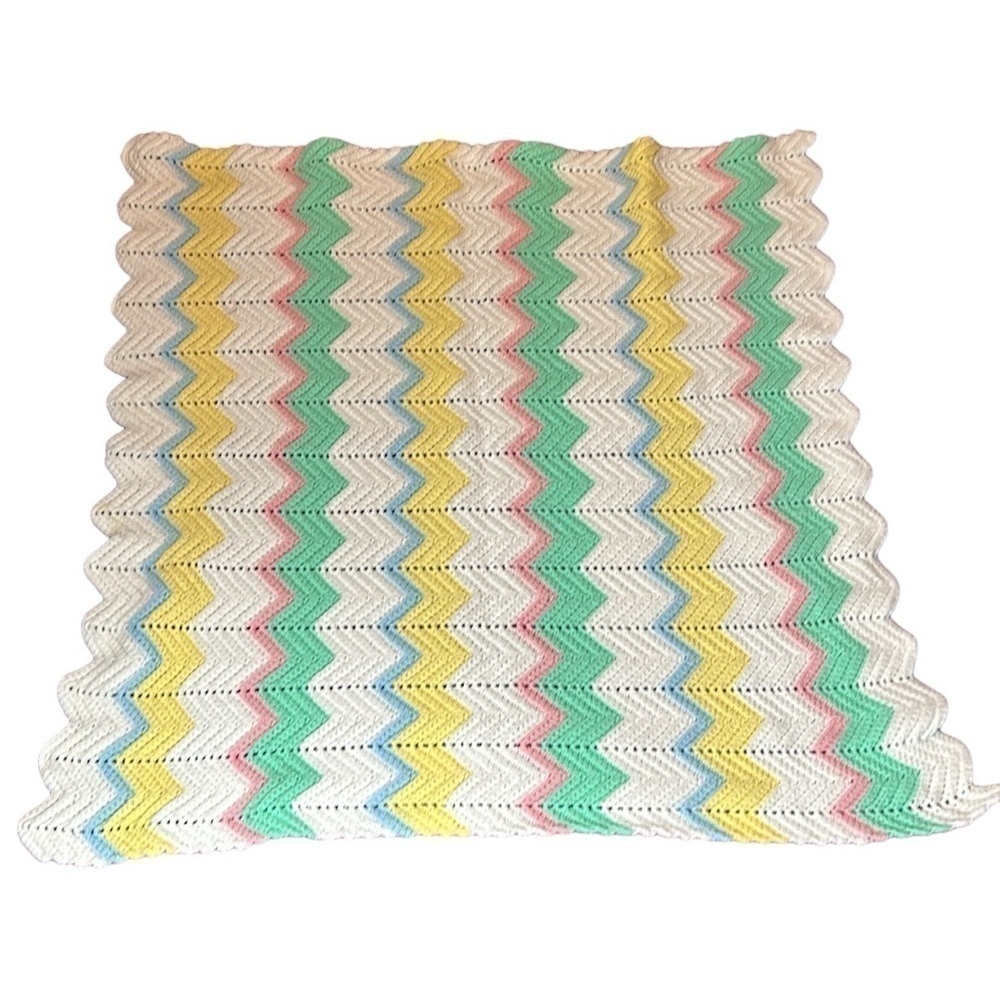 Vintage Handmade Knit Baby Blanket